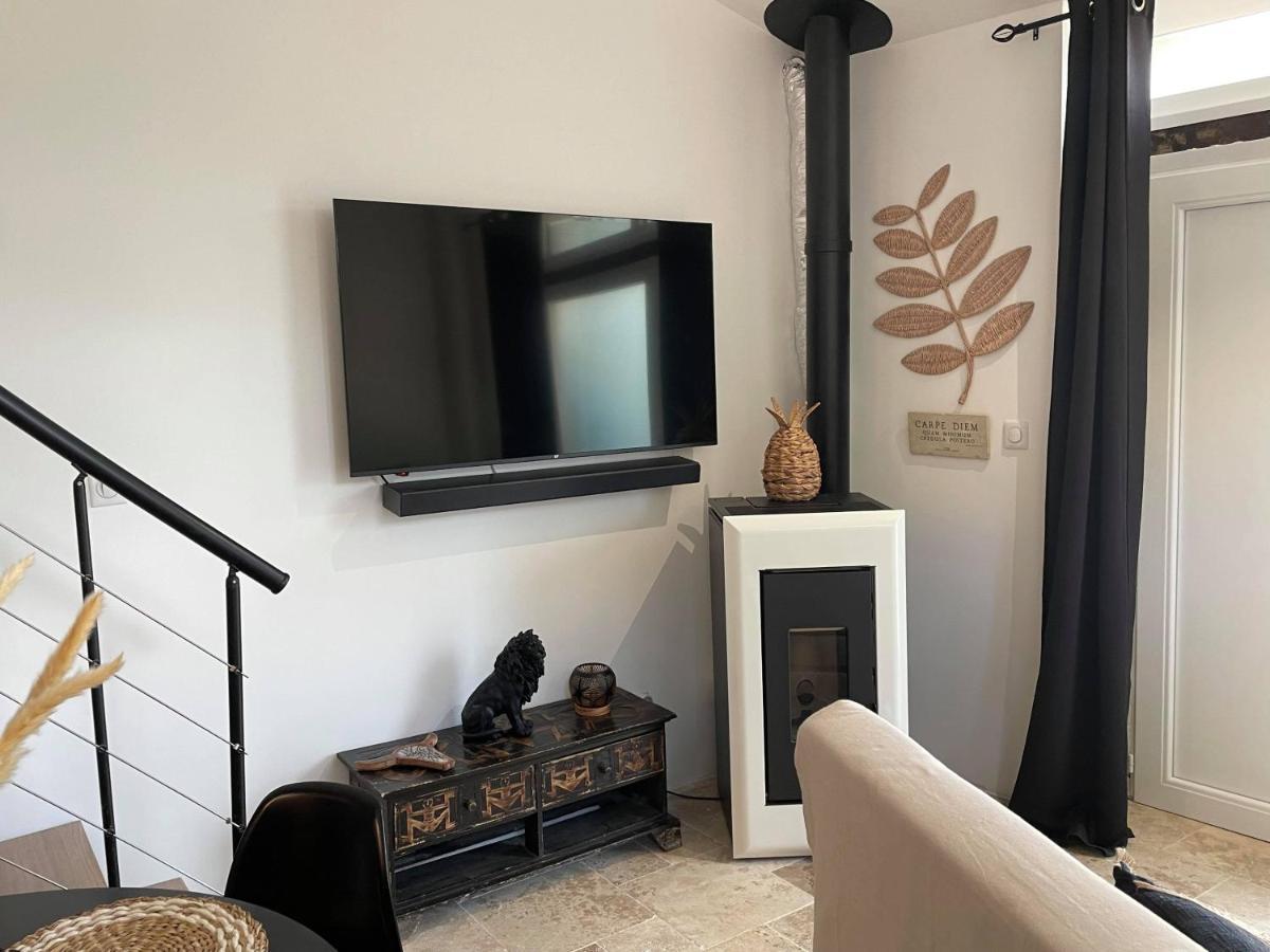 Jolie Annexe Du Mas Dans Le Coeur De La Garrigue Nimoise Villa Ним Екстериор снимка
