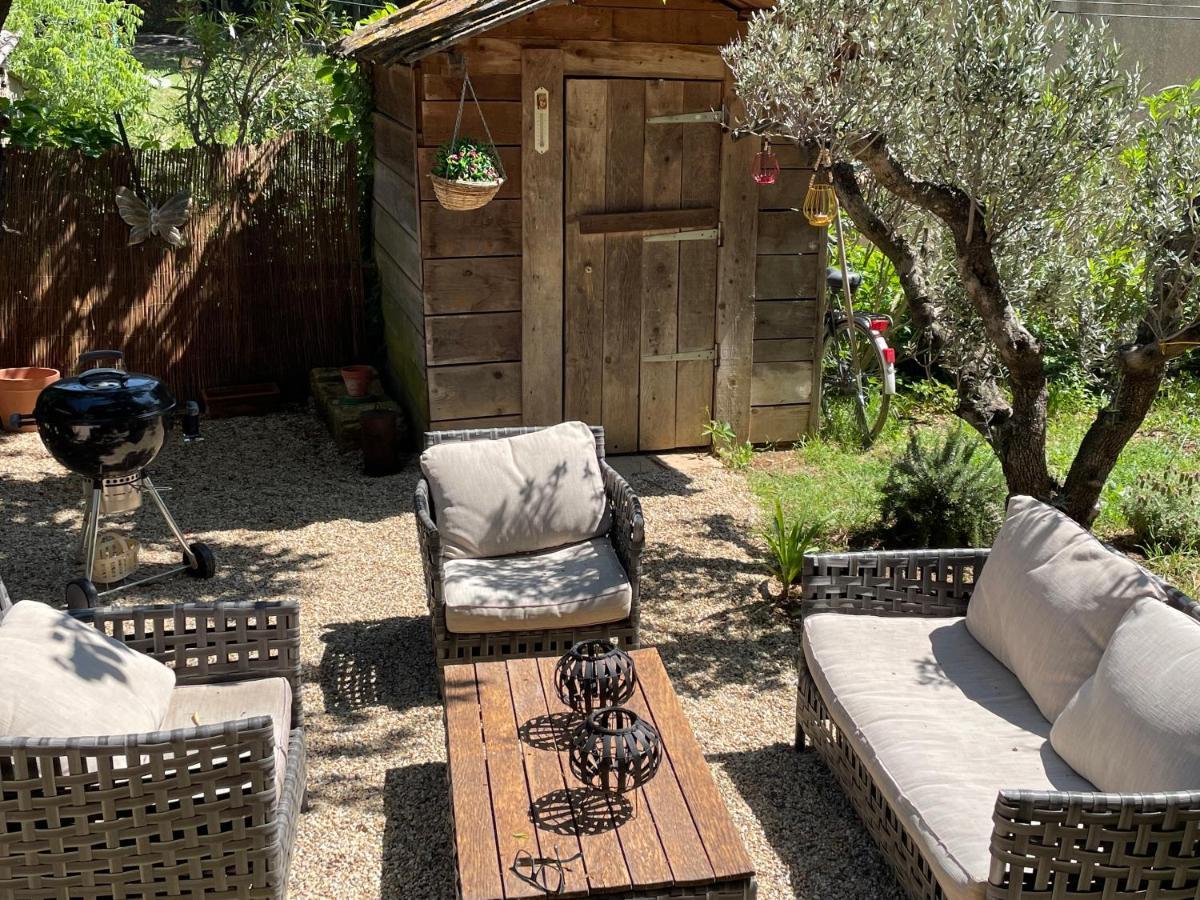 Jolie Annexe Du Mas Dans Le Coeur De La Garrigue Nimoise Villa Ним Екстериор снимка