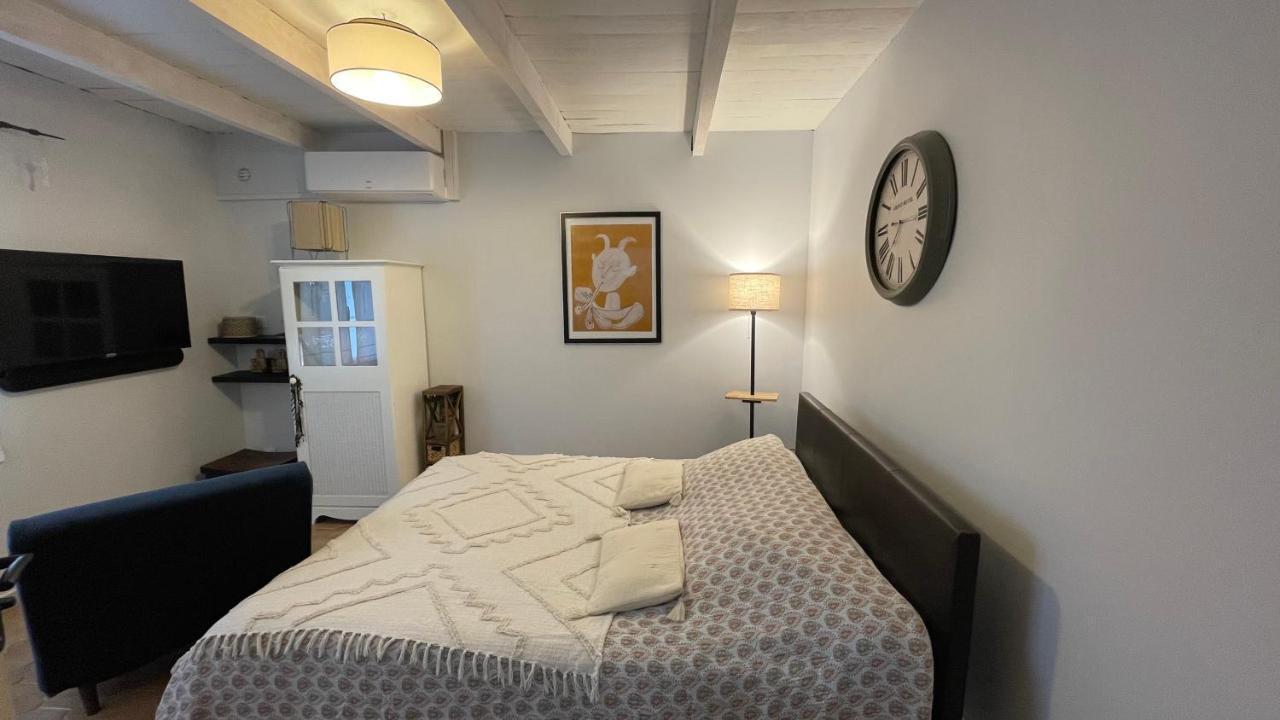 Jolie Annexe Du Mas Dans Le Coeur De La Garrigue Nimoise Villa Ним Екстериор снимка