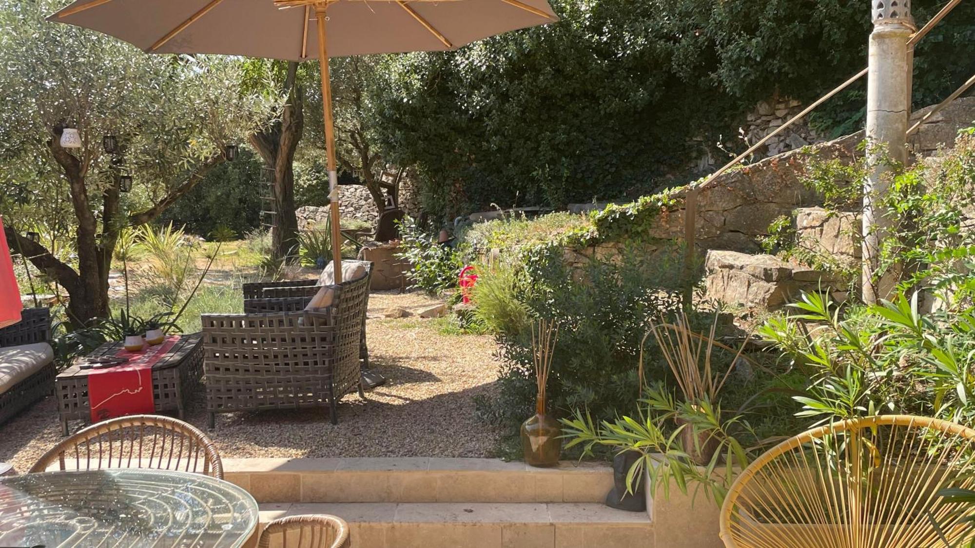 Jolie Annexe Du Mas Dans Le Coeur De La Garrigue Nimoise Villa Ним Екстериор снимка