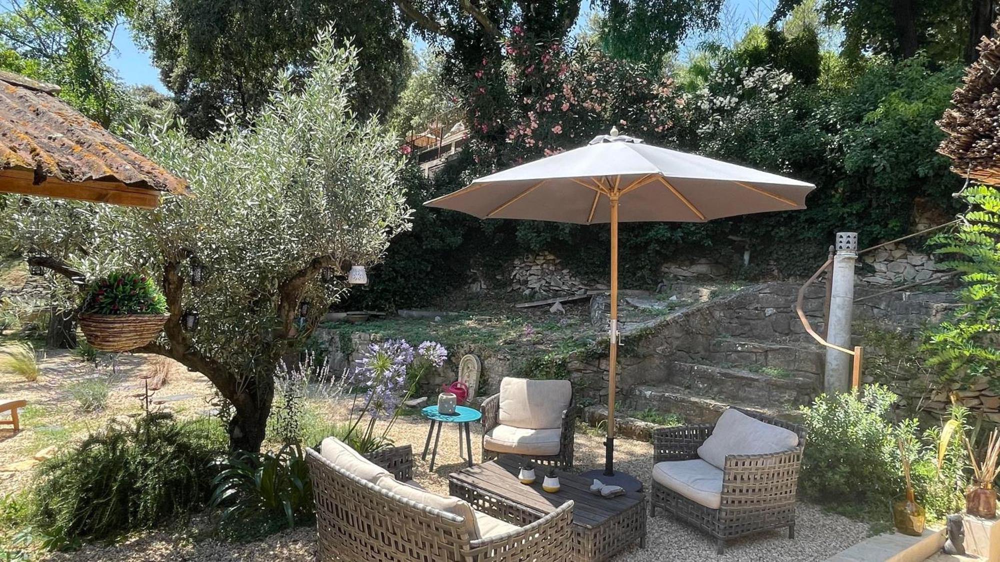 Jolie Annexe Du Mas Dans Le Coeur De La Garrigue Nimoise Villa Ним Екстериор снимка